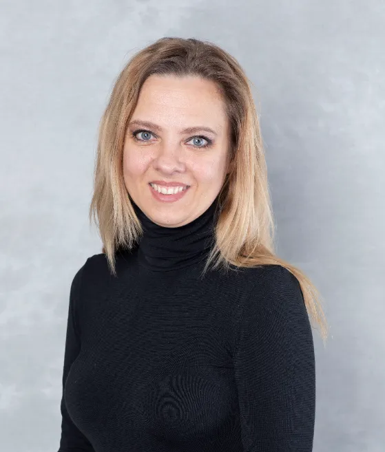Оксана Любимова